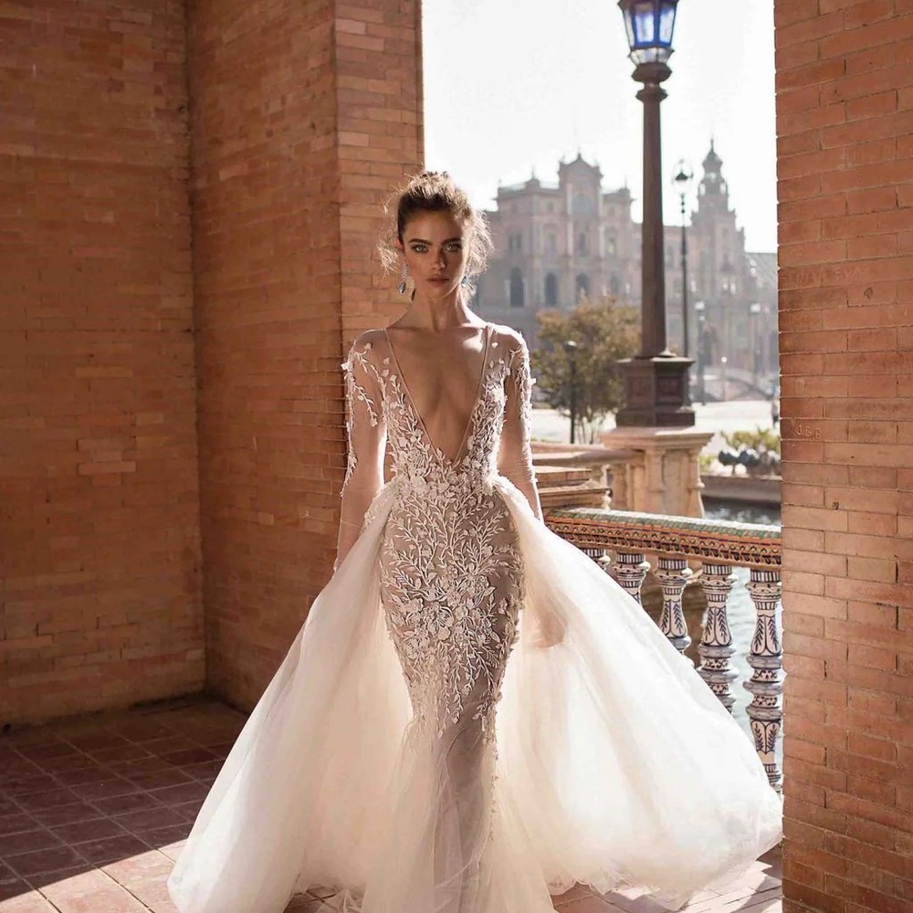 Berta Bridal 18-116 Overskirt only, gorgeous! - Picture 4 of 10